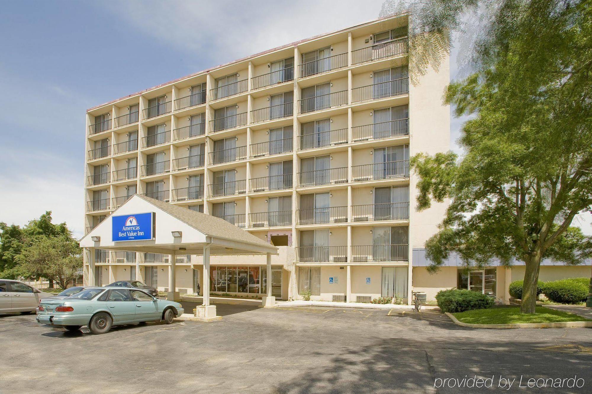 Broadview Inn Suites 盖尔斯堡 外观 照片